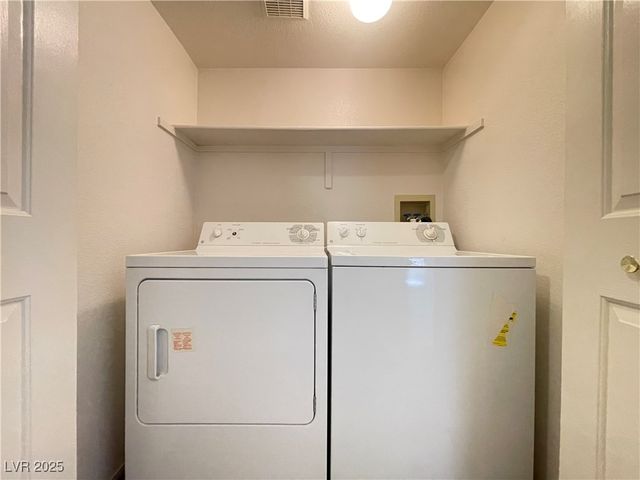 70 Belle La Blanc Avenue, Las Vegas, NV 89123