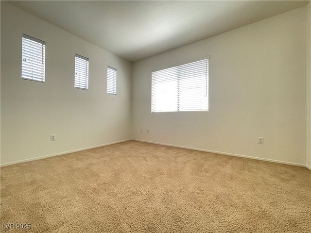 70 Belle La Blanc Avenue, Las Vegas, NV 89123