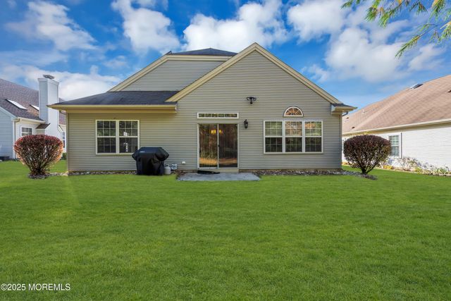 60 Eleanor Road, Manchester, NJ 08759