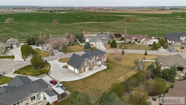 5930 E Pheasant Drive, Ammon, ID 83401