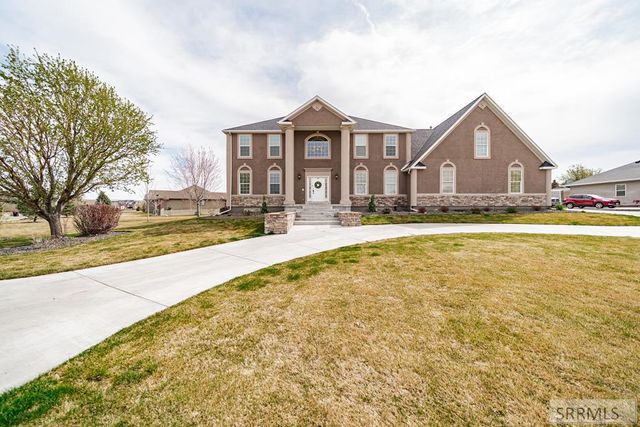 5930 E Pheasant Drive, Ammon, ID 83401