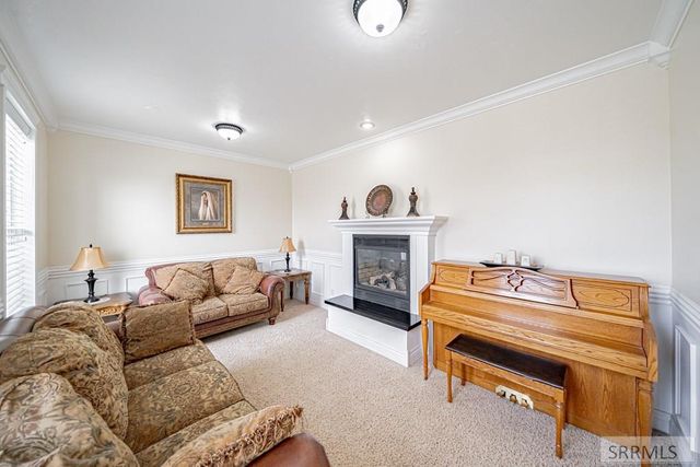 5930 E Pheasant Drive, Ammon, ID 83401