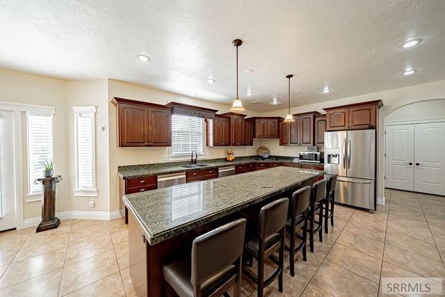 5930 E Pheasant Drive, Ammon, ID 83401