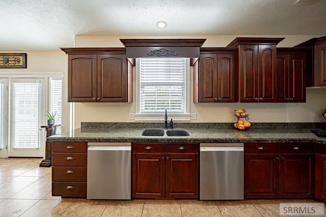 5930 E Pheasant Drive, Ammon, ID 83401