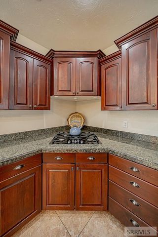 5930 E Pheasant Drive, Ammon, ID 83401