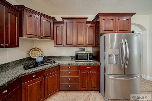 5930 E Pheasant Drive, Ammon, ID 83401