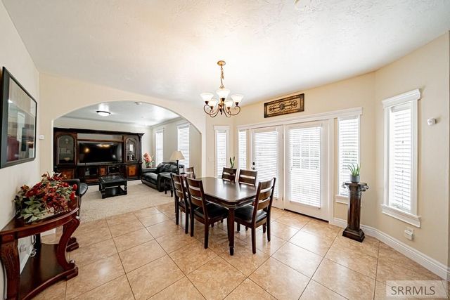 5930 E Pheasant Drive, Ammon, ID 83401