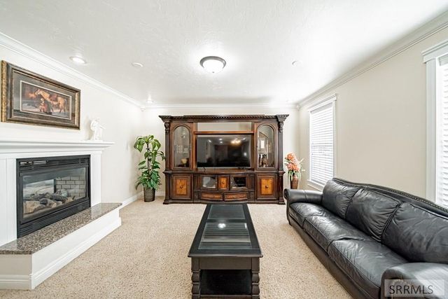 5930 E Pheasant Drive, Ammon, ID 83401