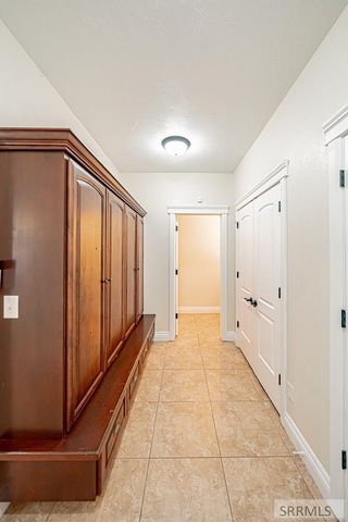 5930 E Pheasant Drive, Ammon, ID 83401