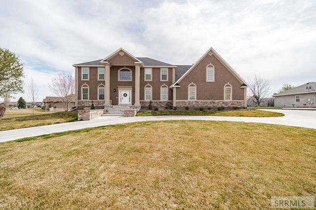 5930 E Pheasant Drive, Ammon, ID 83401