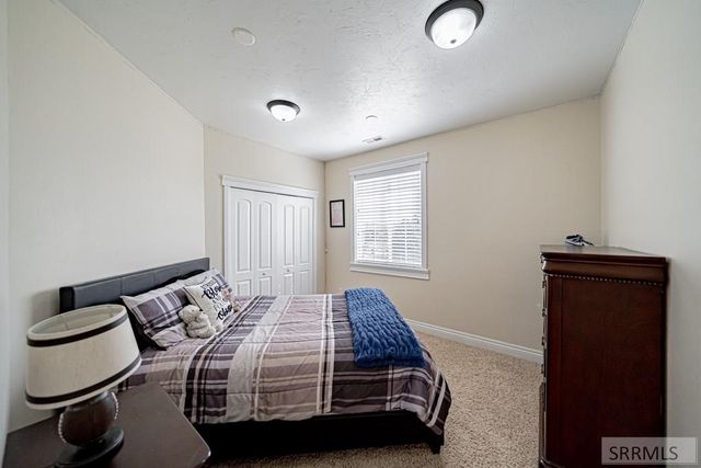 5930 E Pheasant Drive, Ammon, ID 83401