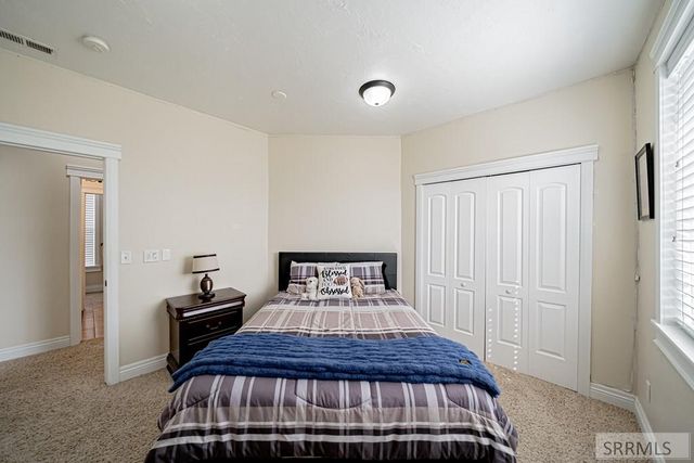 5930 E Pheasant Drive, Ammon, ID 83401