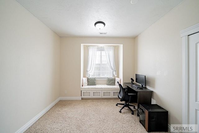 5930 E Pheasant Drive, Ammon, ID 83401