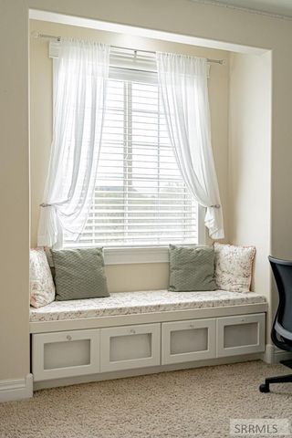 5930 E Pheasant Drive, Ammon, ID 83401