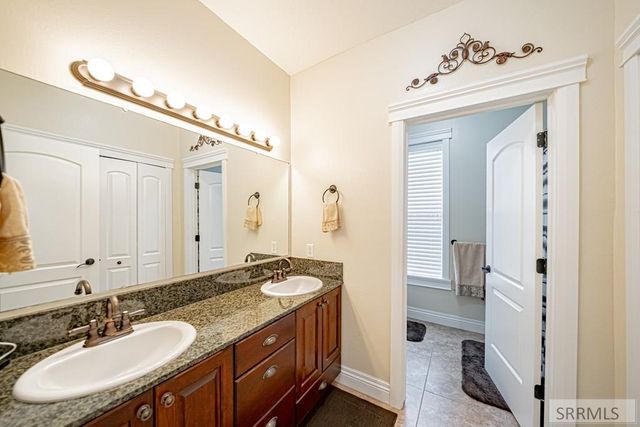 5930 E Pheasant Drive, Ammon, ID 83401