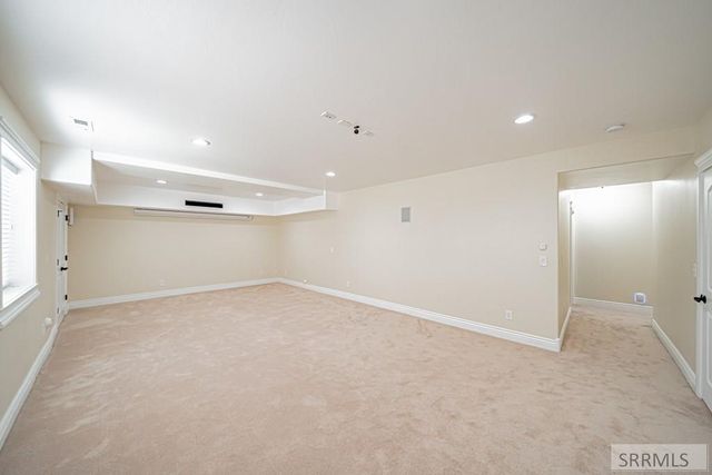 5930 E Pheasant Drive, Ammon, ID 83401