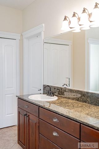 5930 E Pheasant Drive, Ammon, ID 83401