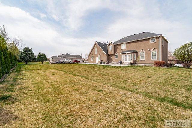 5930 E Pheasant Drive, Ammon, ID 83401