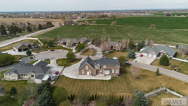 5930 E Pheasant Drive, Ammon, ID 83401