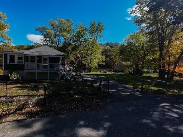 14 Elsie Ave, Billerica, MA 01821