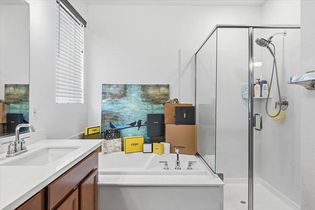 2725 N Cove Dr, Sacramento, CA 95833