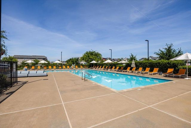 2725 N Cove Dr, Sacramento, CA 95833