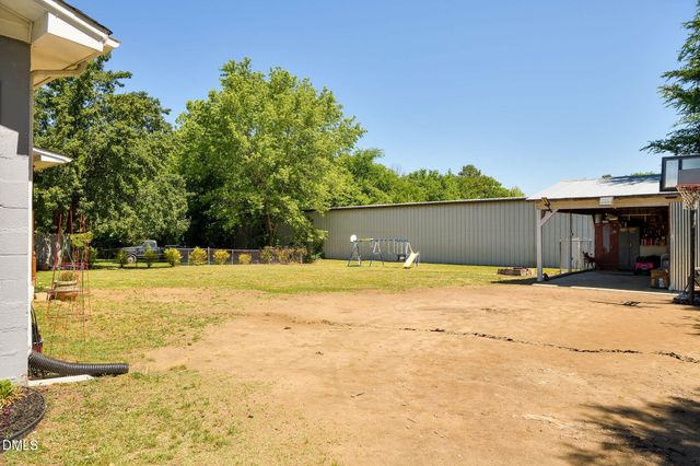 432 E Old Glencoe Road, Burlington, NC 27217