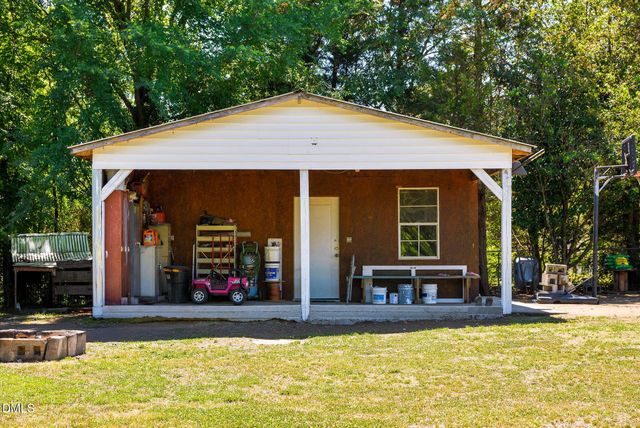 432 E Old Glencoe Road, Burlington, NC 27217