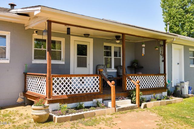 432 E Old Glencoe Road, Burlington, NC 27217