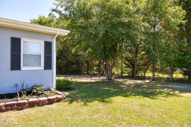432 E Old Glencoe Road, Burlington, NC 27217