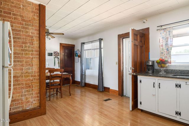 432 E Old Glencoe Road, Burlington, NC 27217
