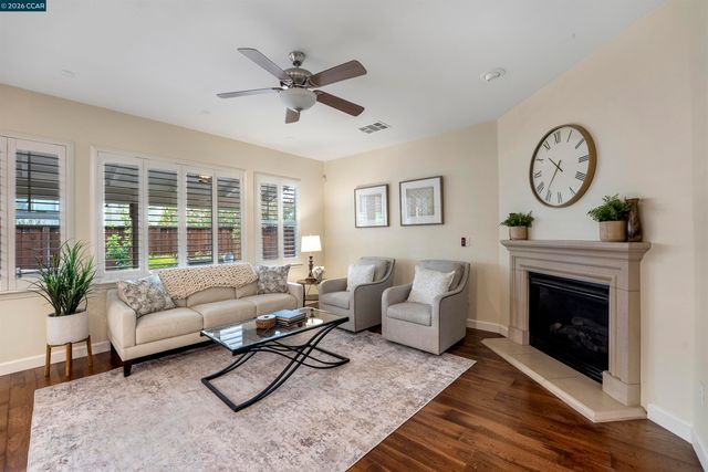 2151 Carmenere St, Danville, CA 94506