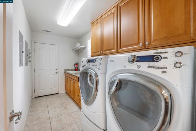 2151 Carmenere St, Danville, CA 94506