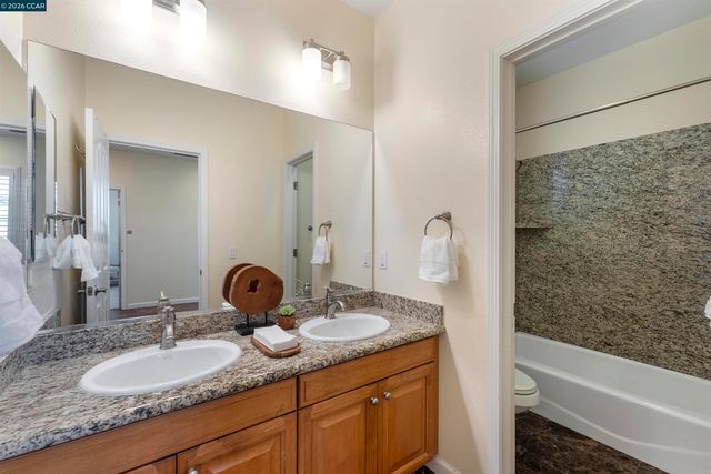 2151 Carmenere St, Danville, CA 94506