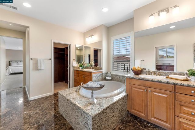 2151 Carmenere St, Danville, CA 94506