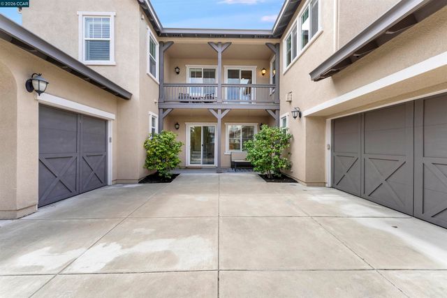 2151 Carmenere St, Danville, CA 94506