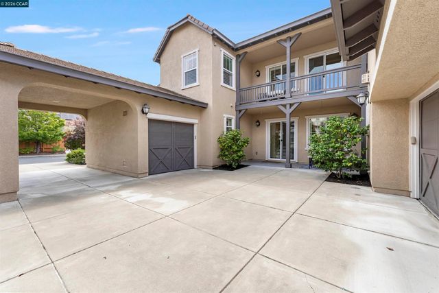 2151 Carmenere St, Danville, CA 94506