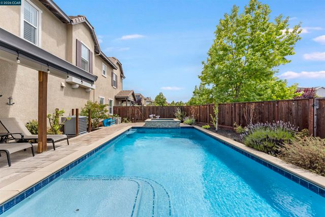 2151 Carmenere St, Danville, CA 94506