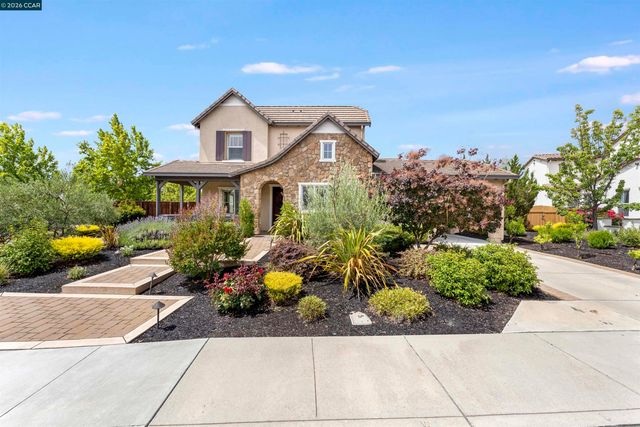 2151 Carmenere St, Danville, CA 94506