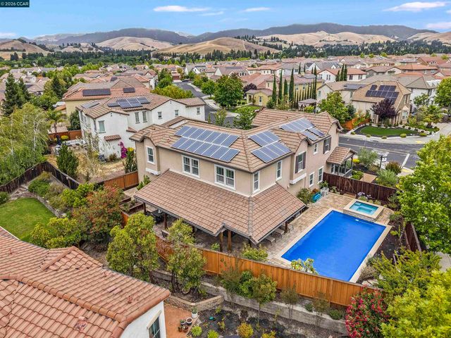 2151 Carmenere St, Danville, CA 94506
