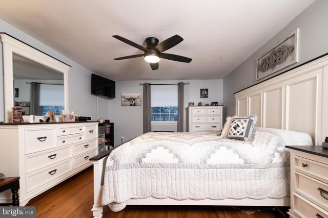 253 KENT RD, Warminster, PA 18974