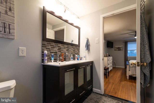 253 KENT RD, Warminster, PA 18974