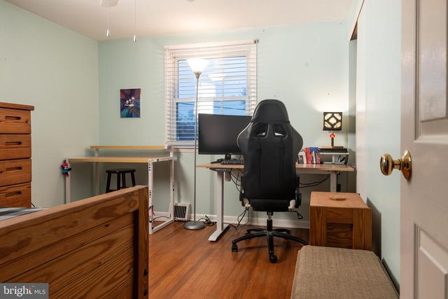 253 KENT RD, Warminster, PA 18974