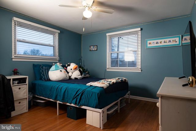 253 KENT RD, Warminster, PA 18974