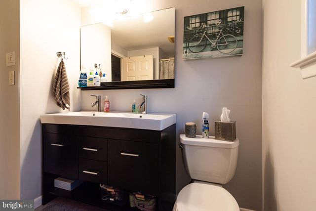 253 KENT RD, Warminster, PA 18974