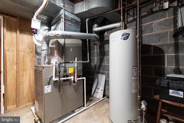 253 KENT RD, Warminster, PA 18974