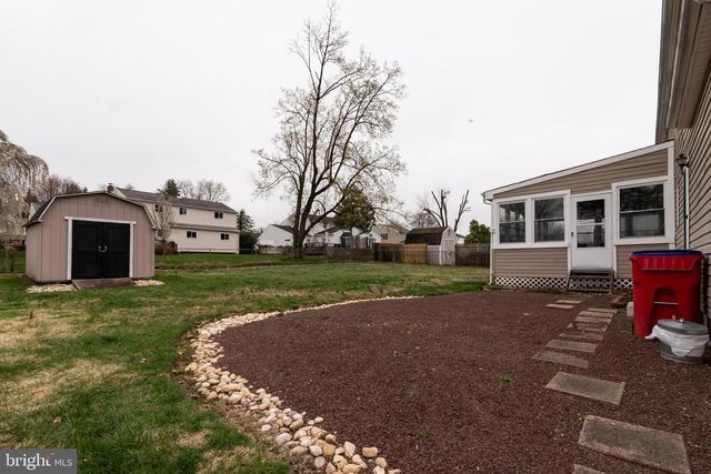 253 KENT RD, Warminster, PA 18974