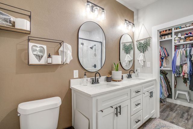 9720 Scenic View Court, Rio Vista, TX 76093