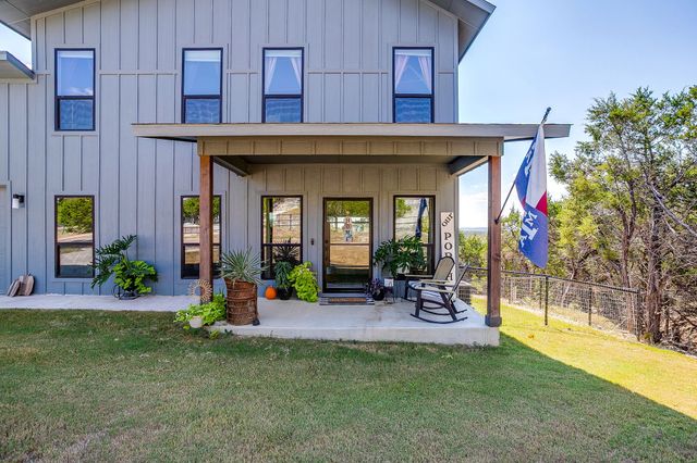 9720 Scenic View Court, Rio Vista, TX 76093