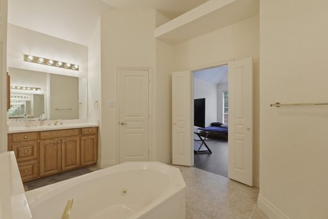 2200 Melanie, Colleyville, TX 76034